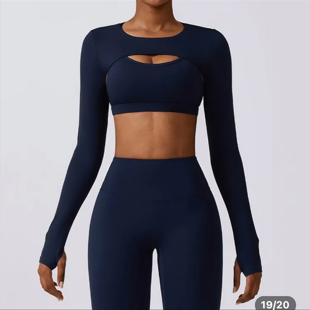 2 piece sets - Picture 2 of 13